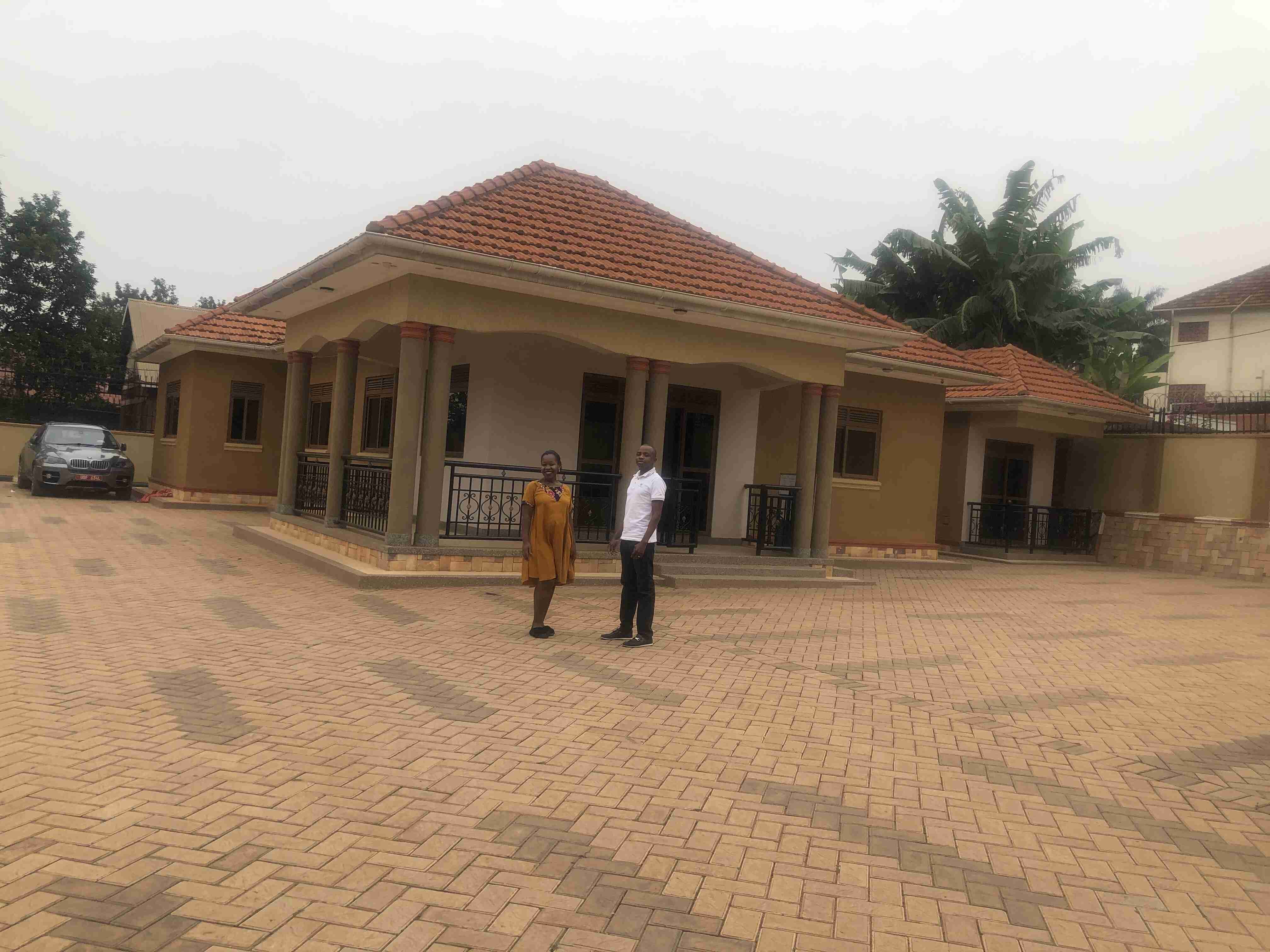 The shuttle Hospitality 